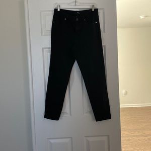 1822 Denim Black Jeans